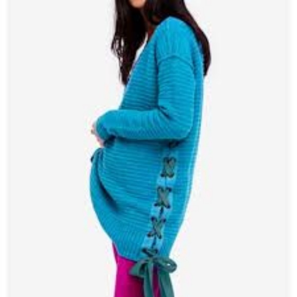 Free People Heart in Laces green oversized sweater - Picture 2 of 8